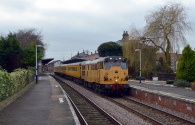 31233 on a Derby based test train