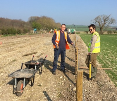 Dave &amp; Connor install the fence in Field 2